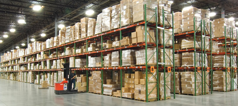 Industrial pallet racking warehouse in Bakersfield California